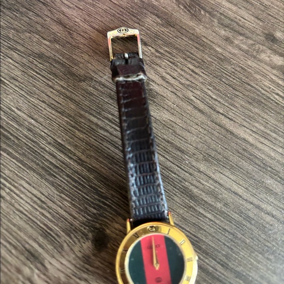 Gucci Watch - Picture 3 of 7